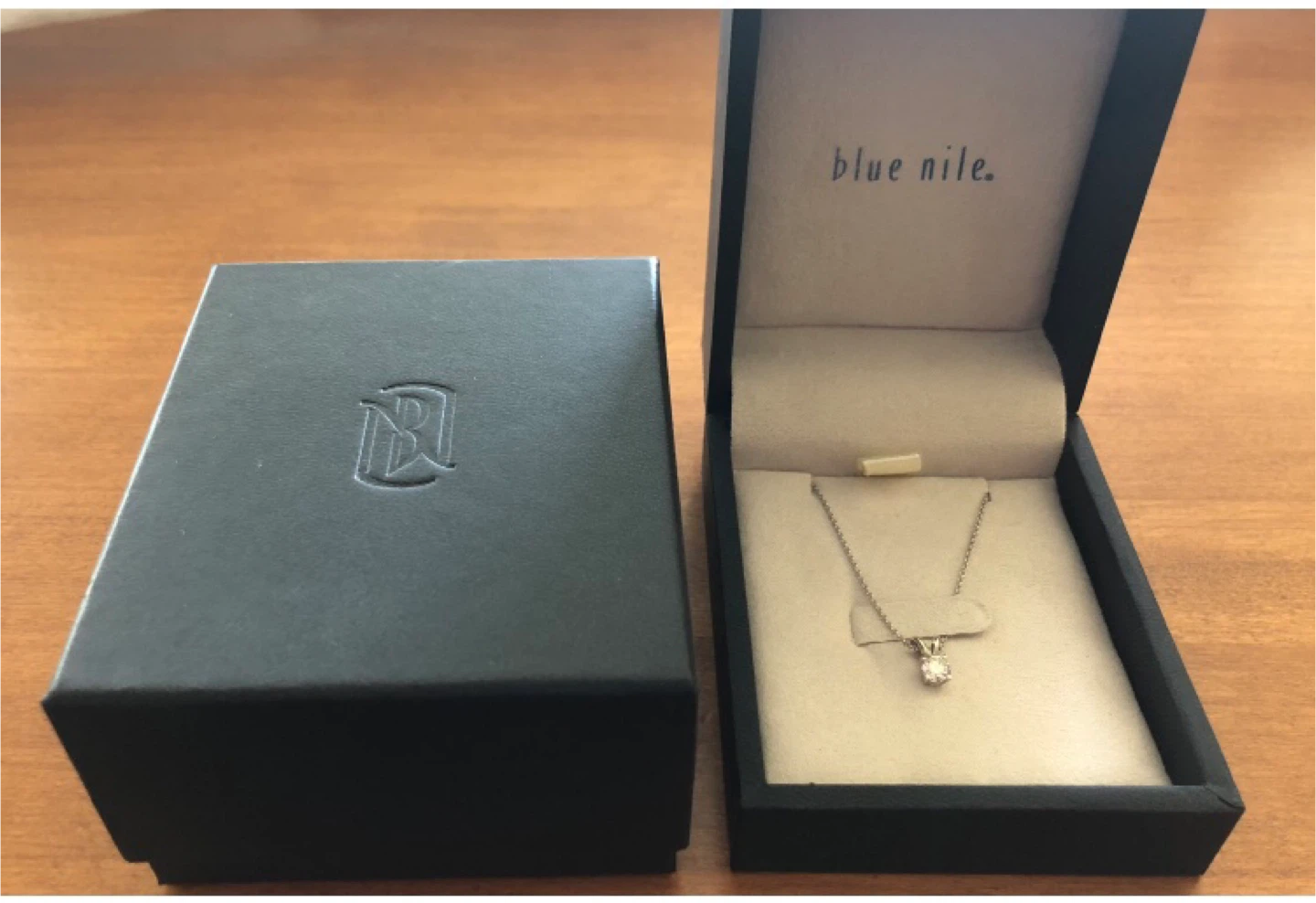 Diamond pendant and necklace