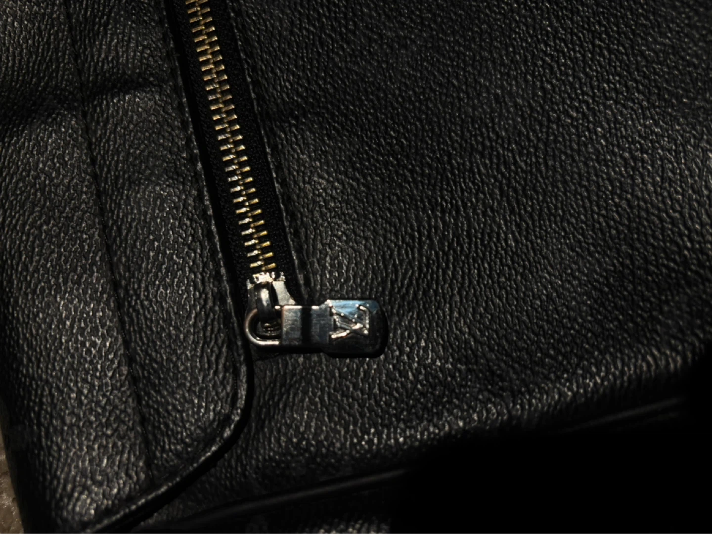 Louis Vuitton Messenger Bag - photo 2