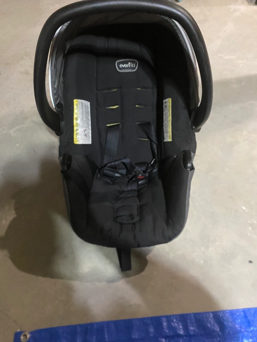 Evenflo Infant Car Seat with Base