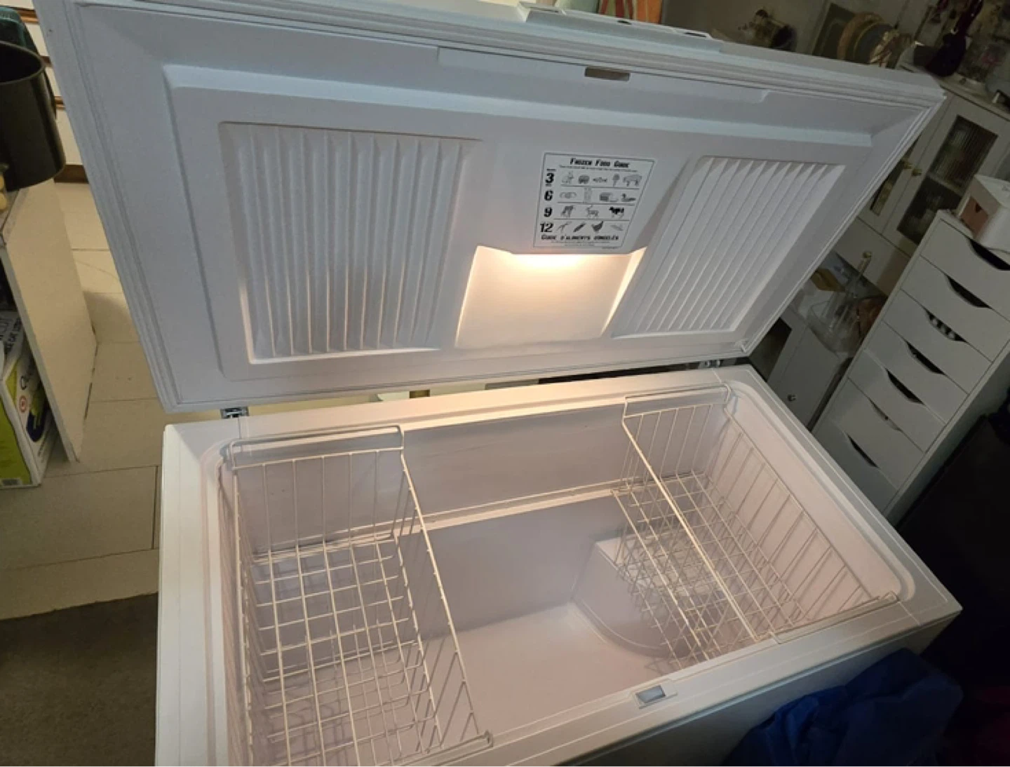 White Chest Freezer - photo 2