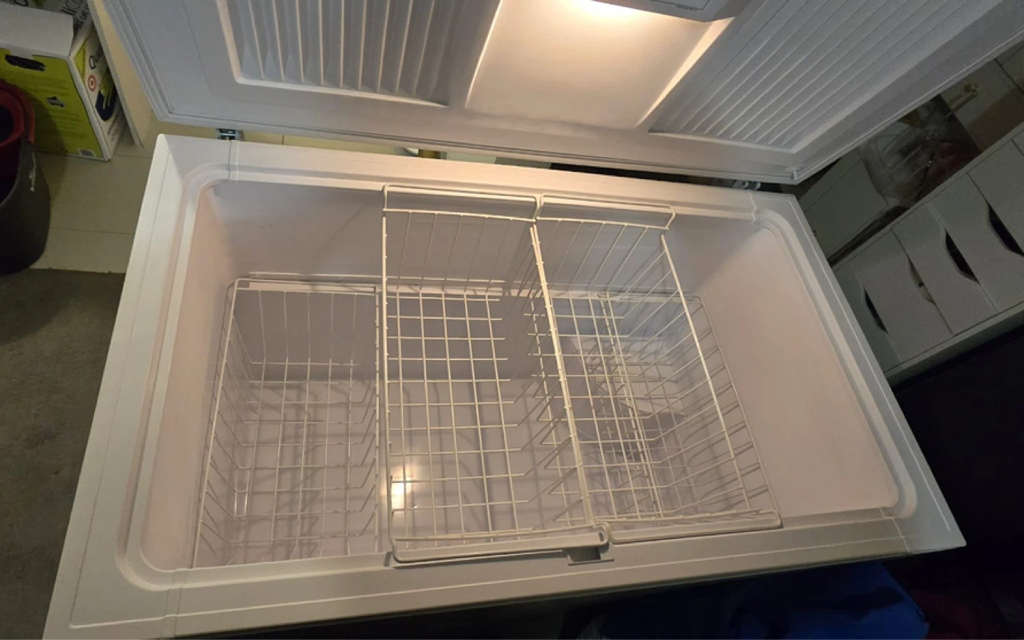 White Chest Freezer - photo 4