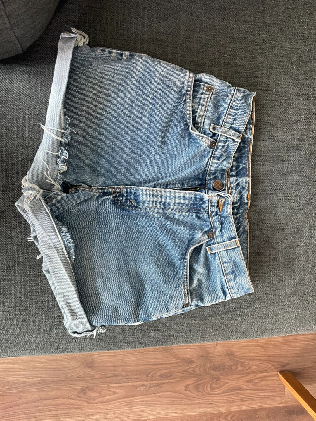 Levi's vintage cut offs - photo 2