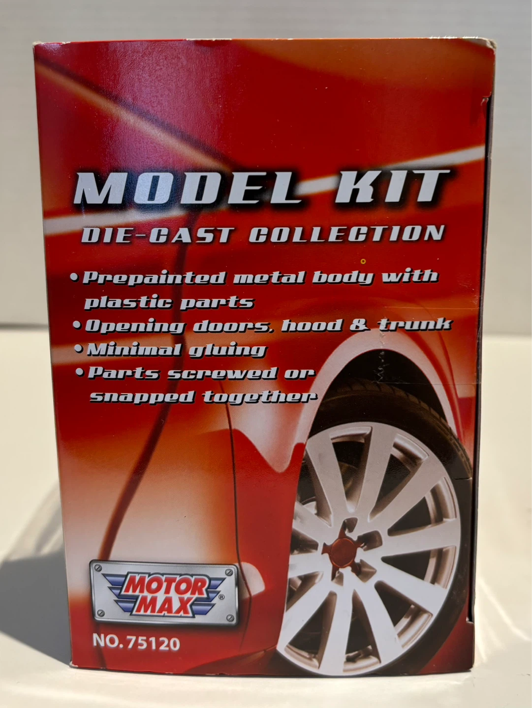 Motor Max 2005 Corvette C6 Model Kit - photo 2