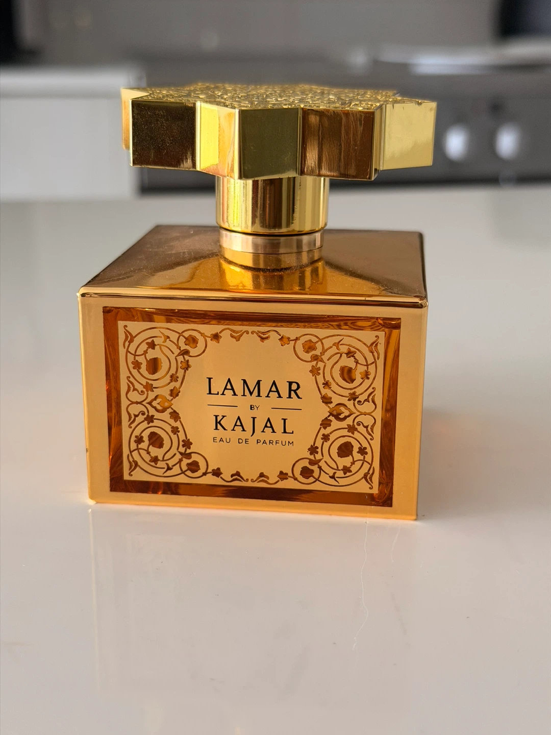 Kajal Lamar Eau de Parfum Gold Bottle
