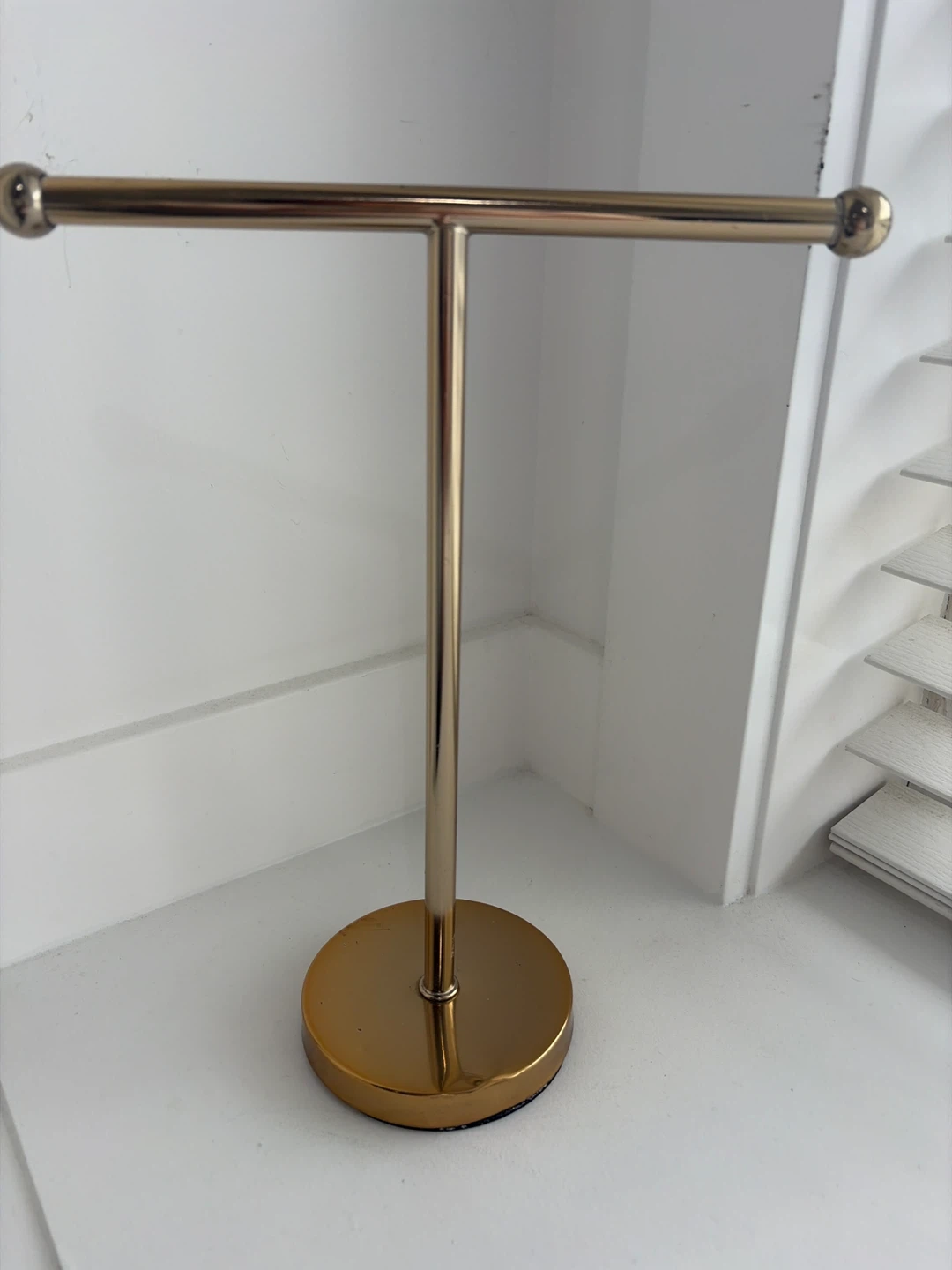 Gold Countertop Towel Holder