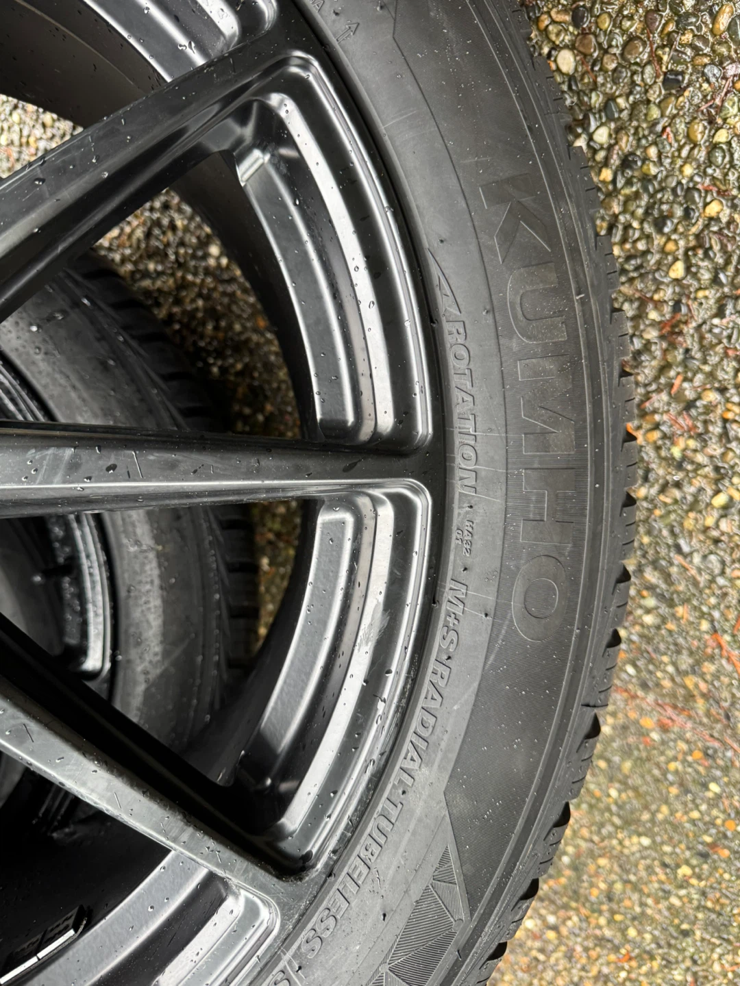 Set of 4 - Kumho Solus 4S HA32 275/45R20 110W All Weather Tires - photo 3