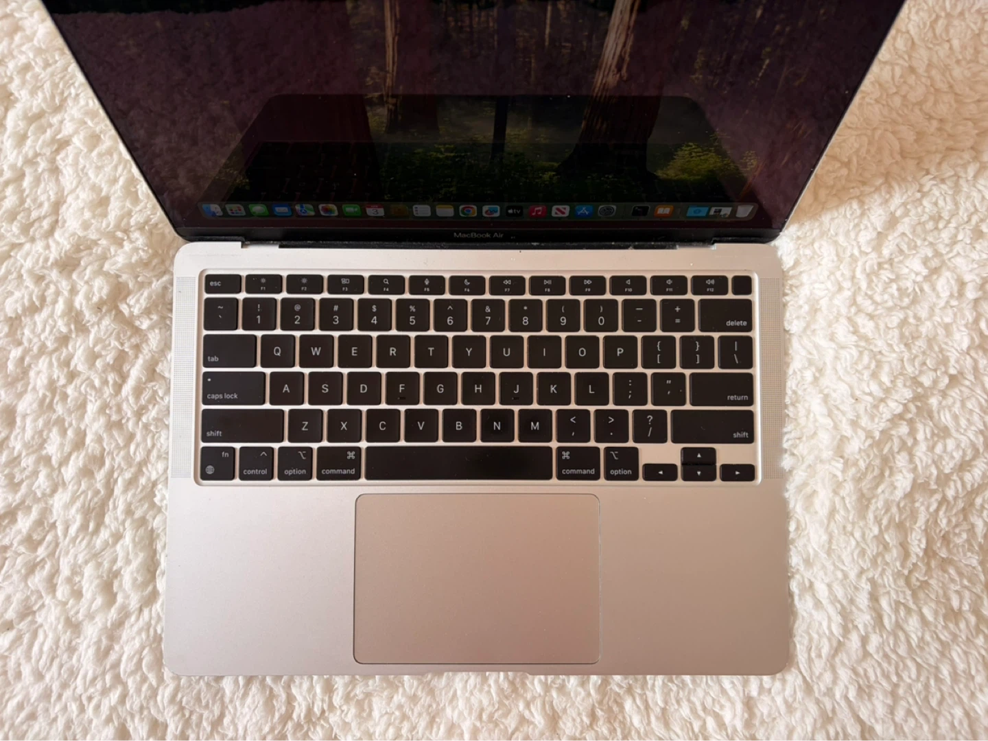 Apple MacBook Air Silver (Retina, M1, 2020) - photo 2