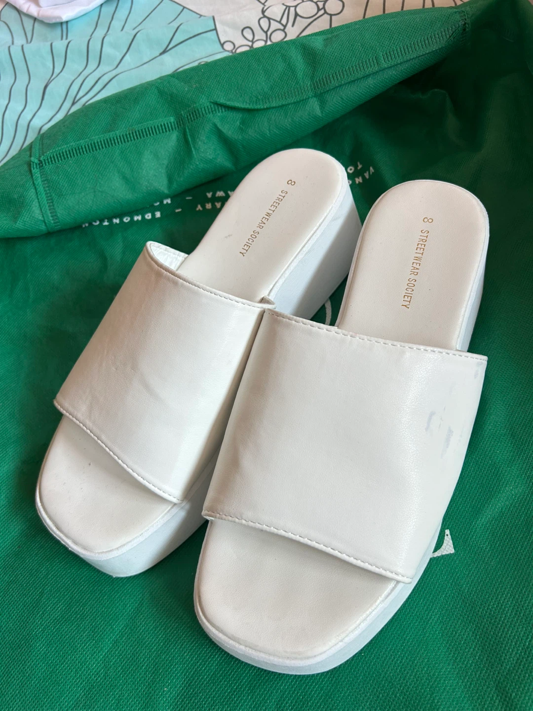Streetwear Society White Platform Slide Sandals Size 8