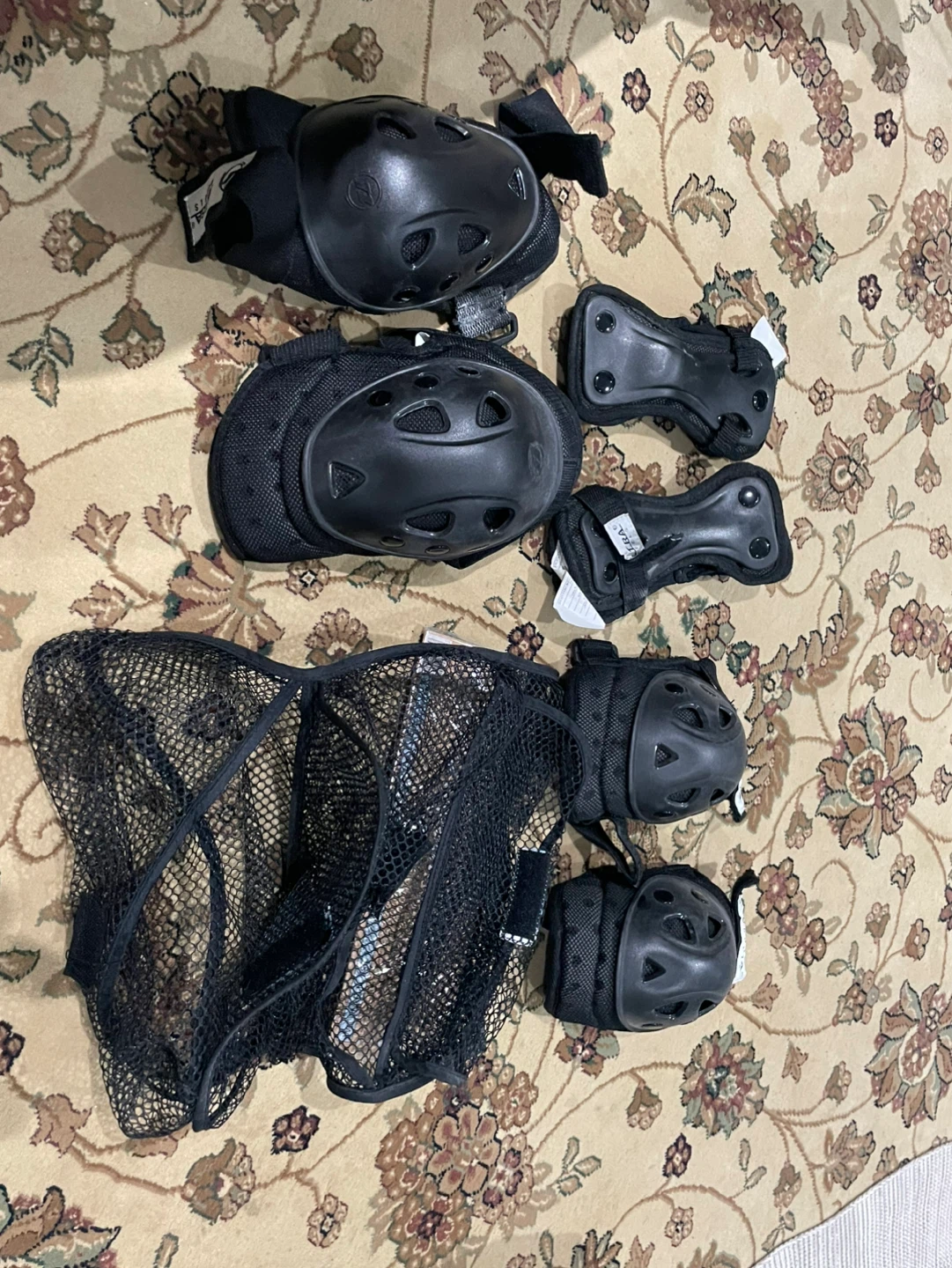 Ultra Wheels Protective Gear Set