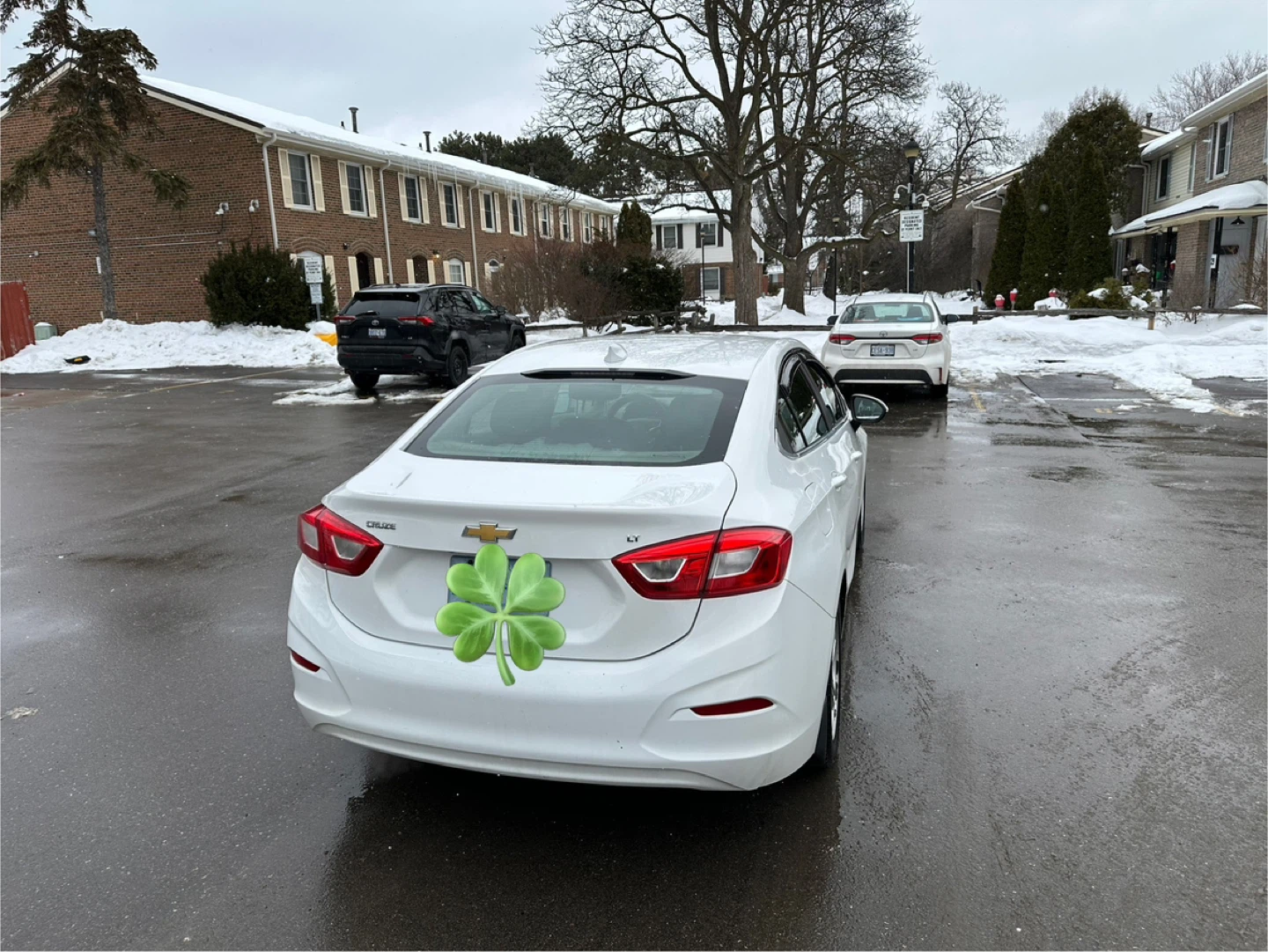White Chevrolet Cruze LT Sedan - photo 3