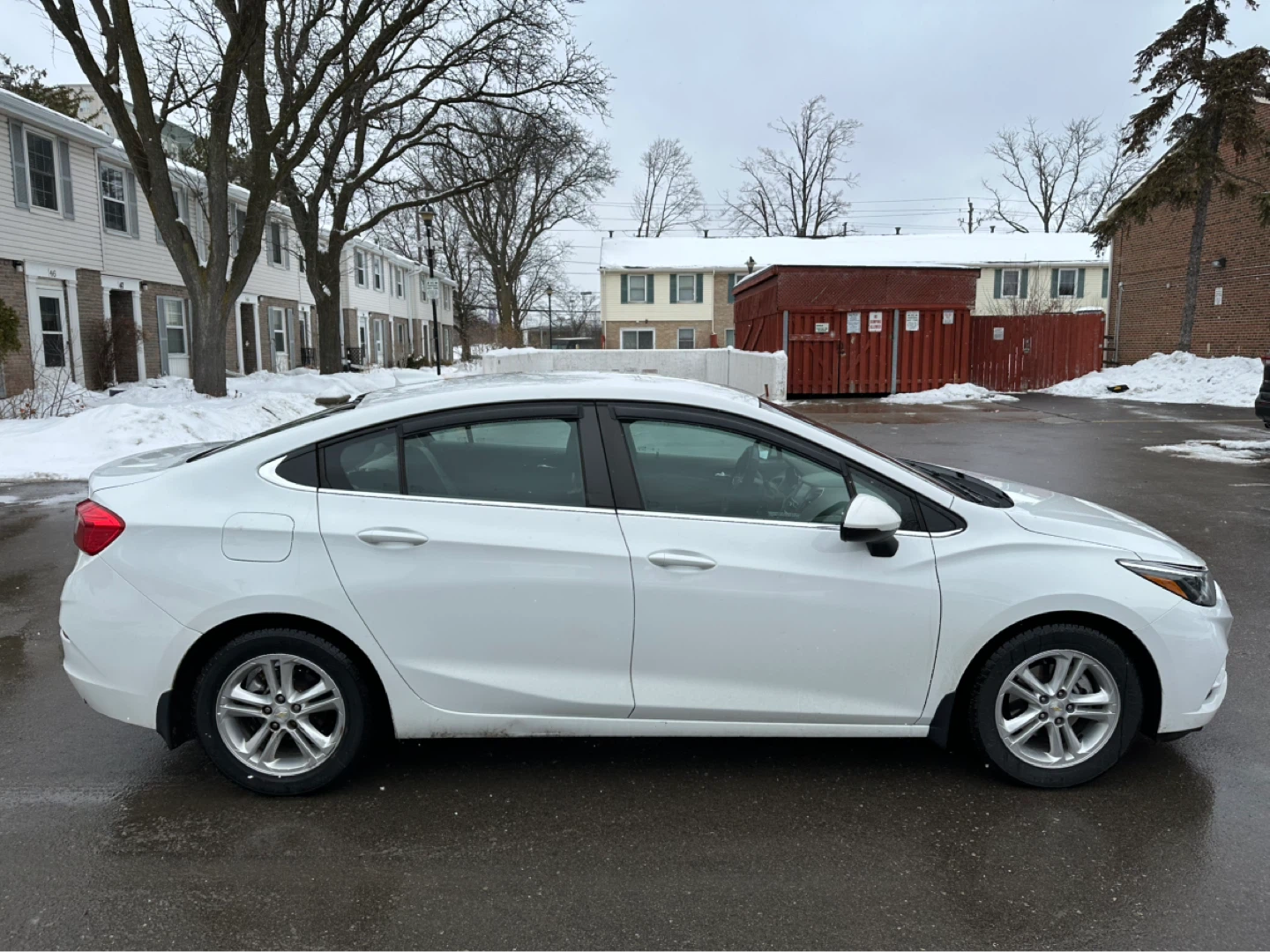 White Chevrolet Cruze LT Sedan - photo 4