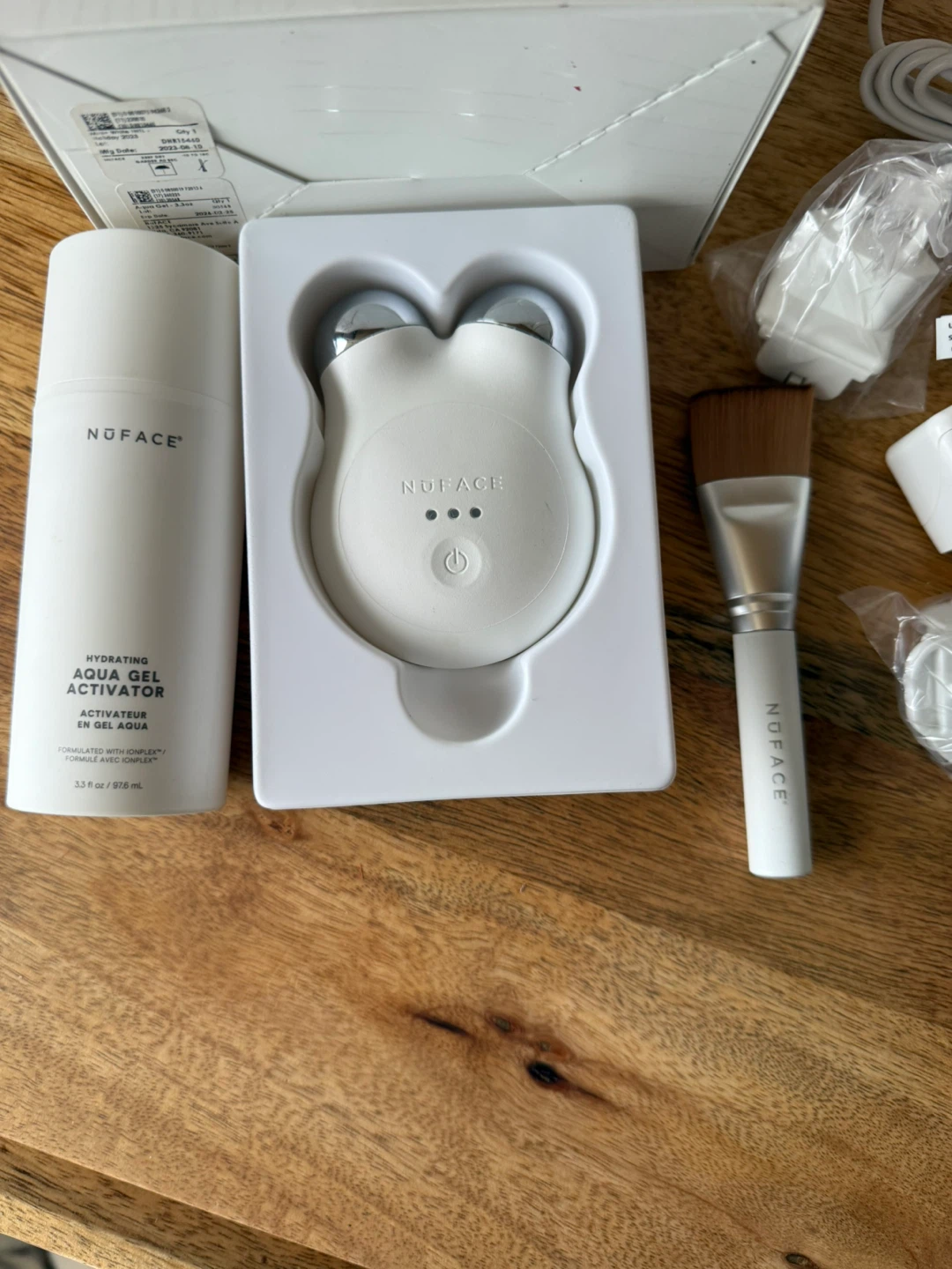 NuFace Mini+ Limited Edition Smart Petite Facial Toning Routine - photo 2