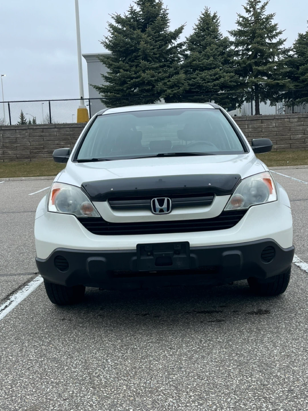 White Honda CR-V SUV