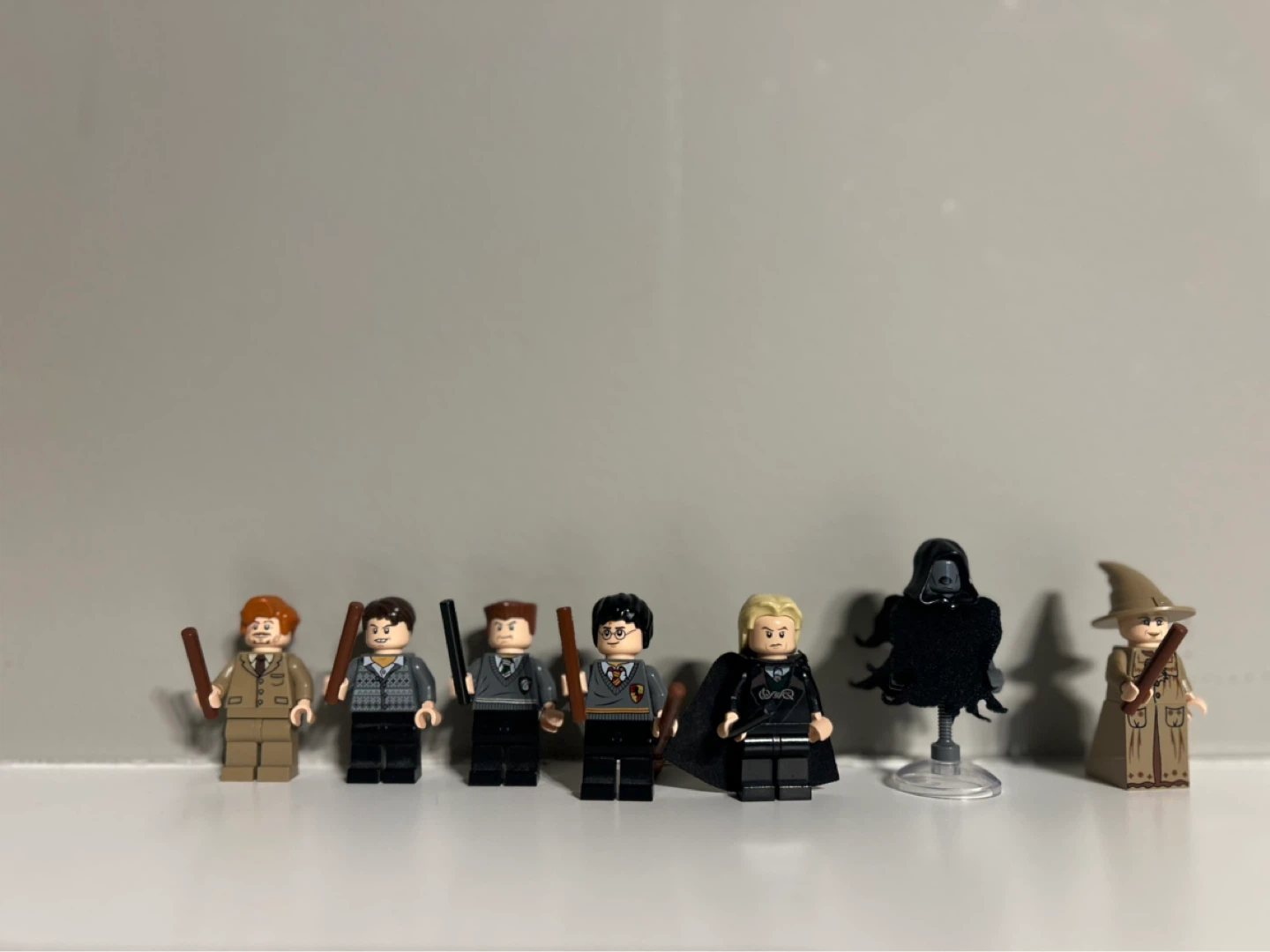 LEGO Harry Potter Battle for Hogwarts Set 4867 - photo 2