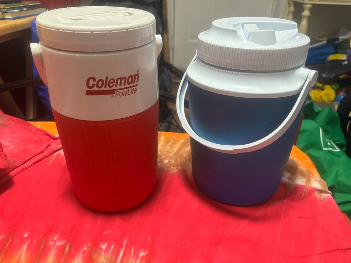 Coleman PolyLite Water Jug - photo 3