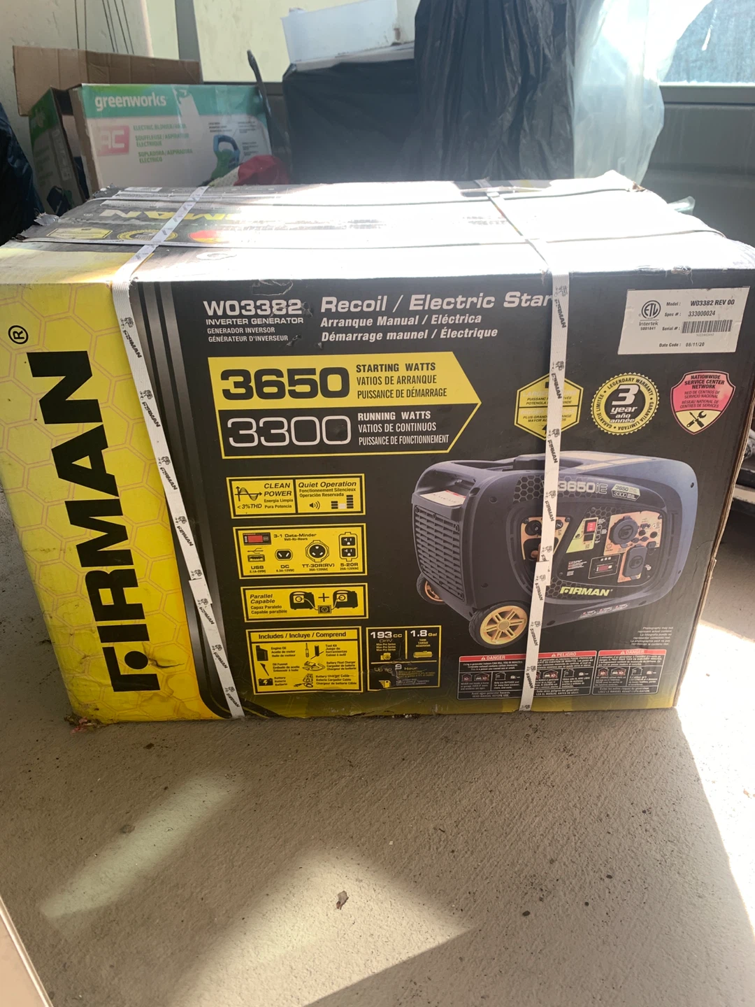 FIRMAN W03382 Recoil / Electric Start Inverter Generator - photo 3