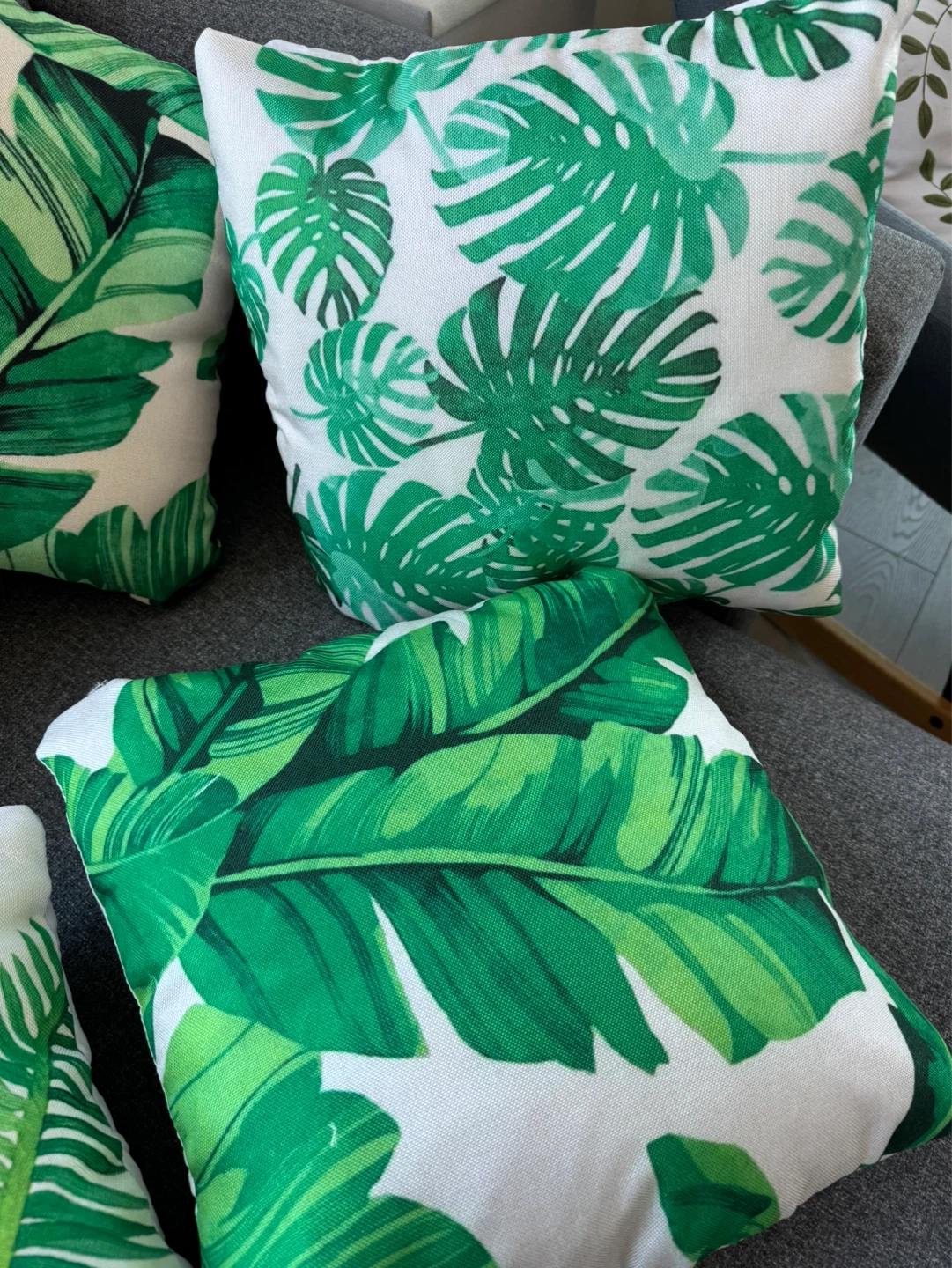 Set of 5 Tropical Leaf Print Throw Pillows - photo 2