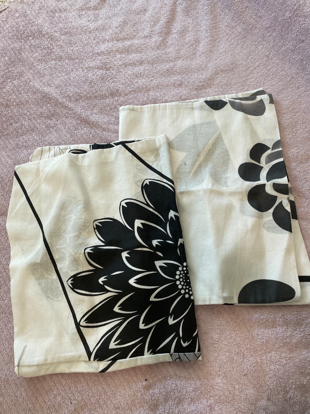 Standard Pillow Case - Poly/Cotton Blend - Black & White Floral