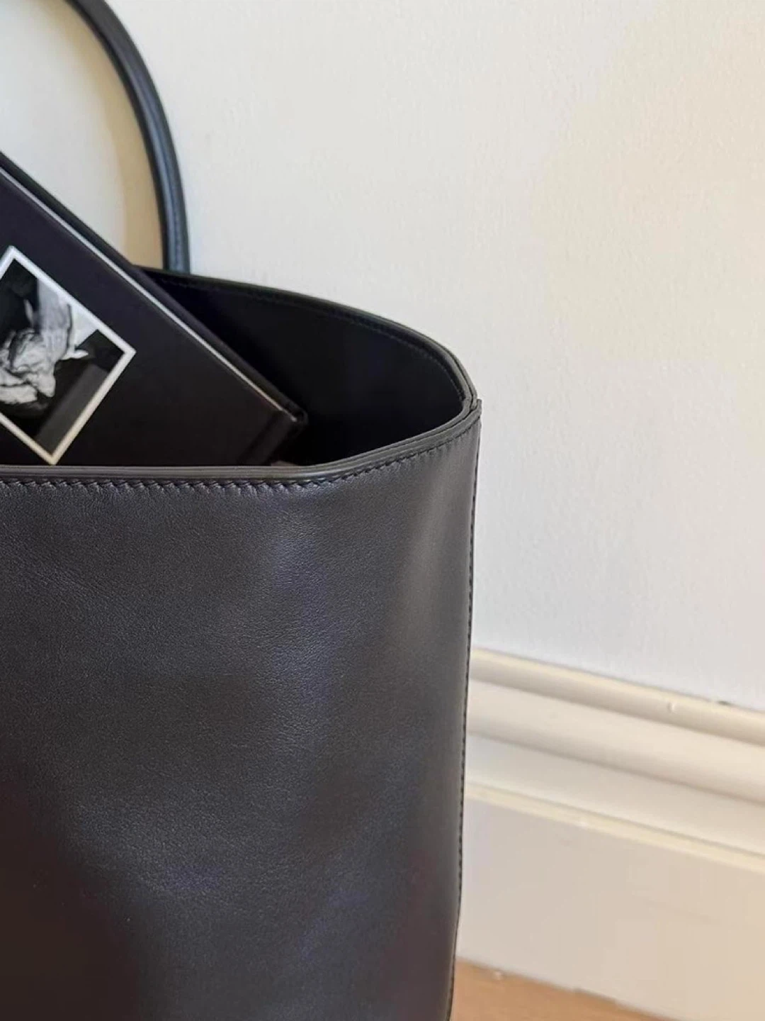 Black Leather Tote Bag - photo 4