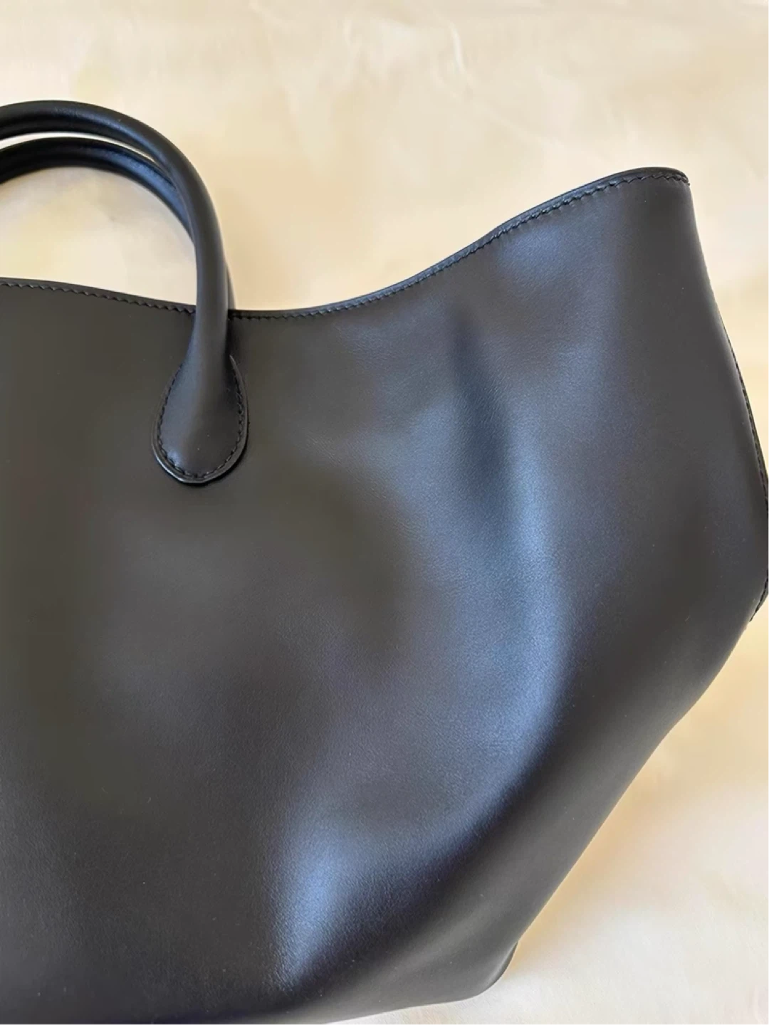 Black Leather Tote Bag - photo 2