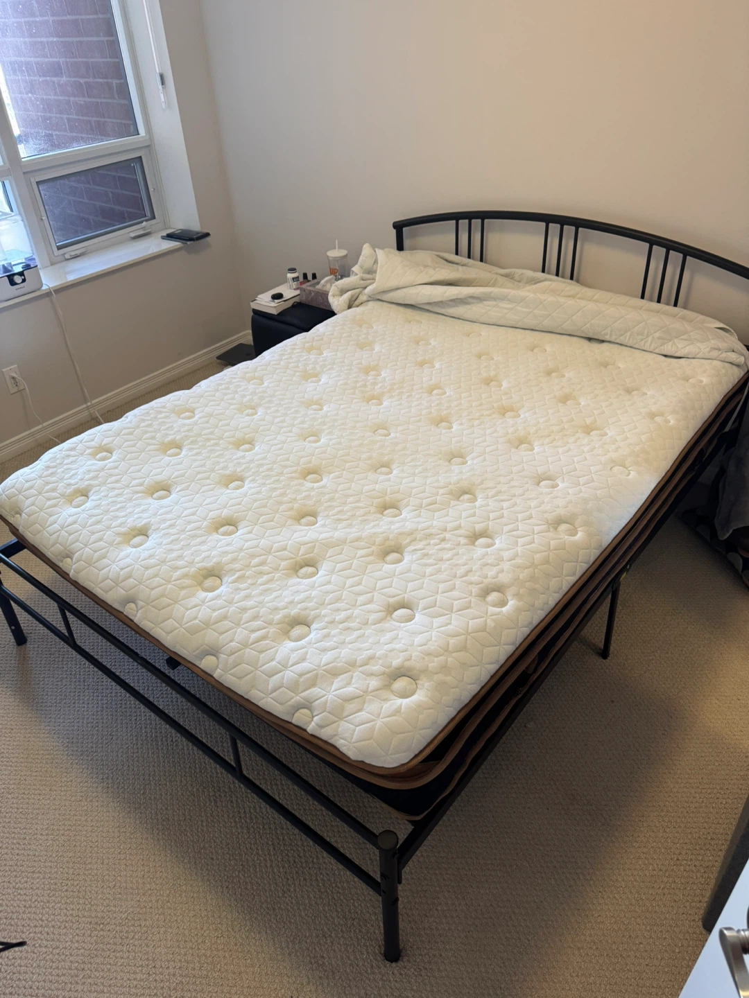 Queen Size bed frame + Mattress - photo 2