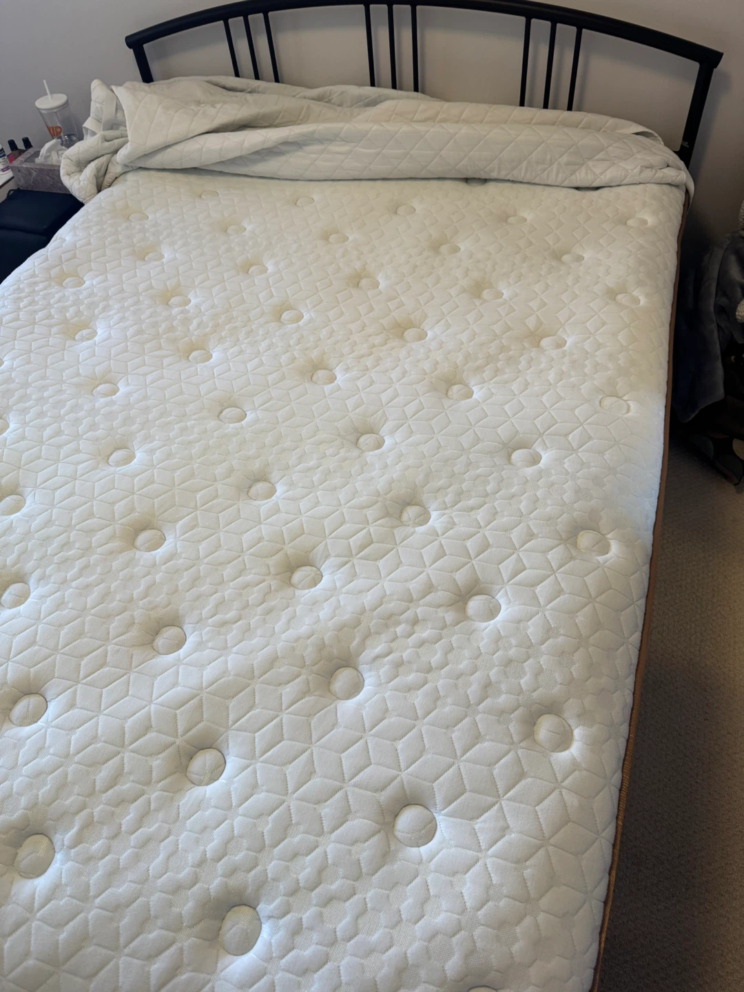 Queen Size bed frame + Mattress - photo 3