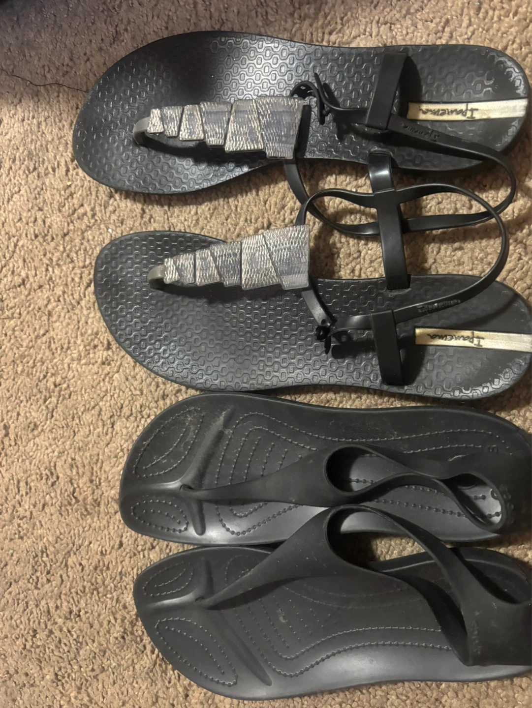 Ipanema and Crocs Sandals Bundle