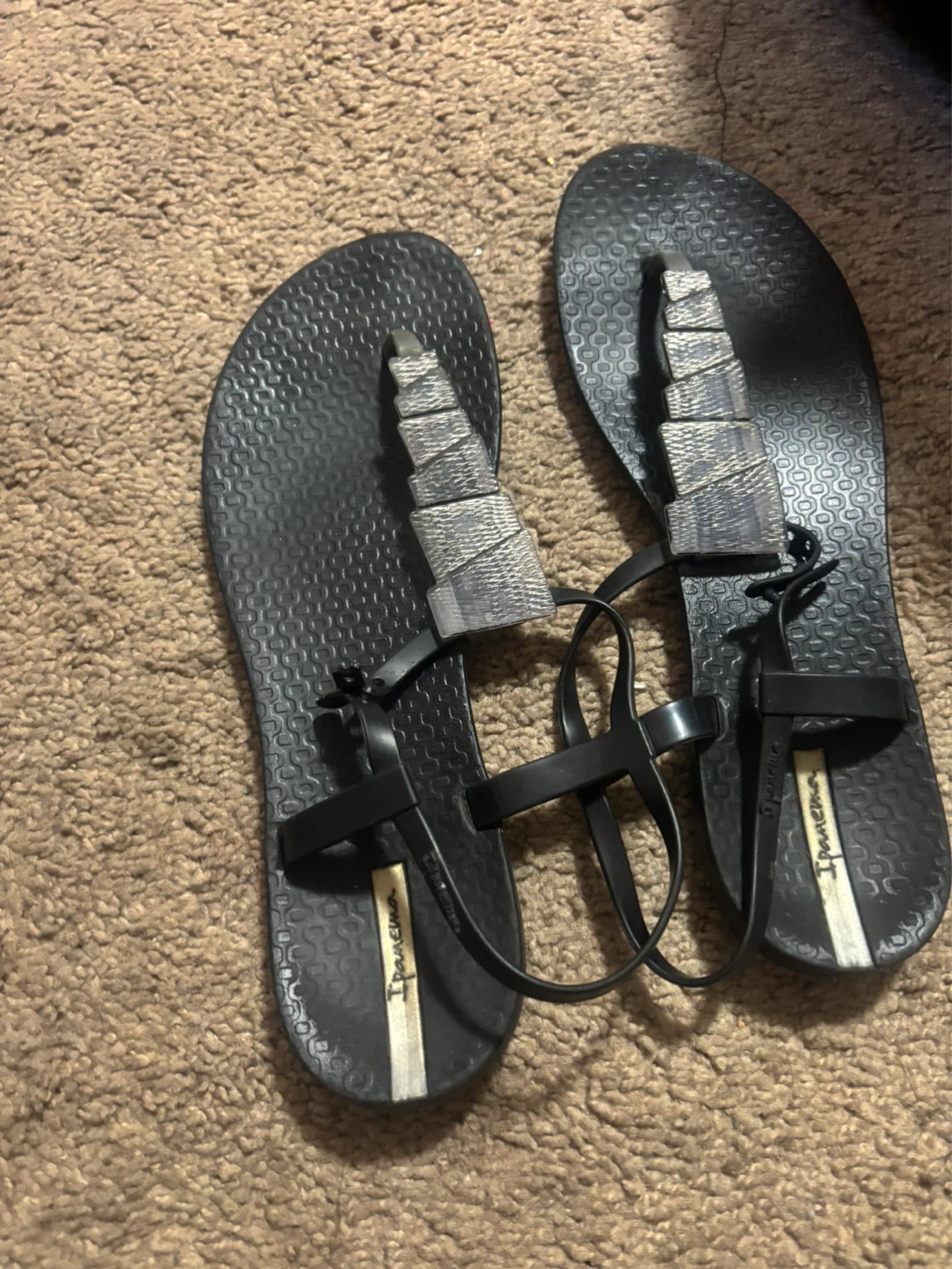Ipanema and Crocs Sandals Bundle - photo 3