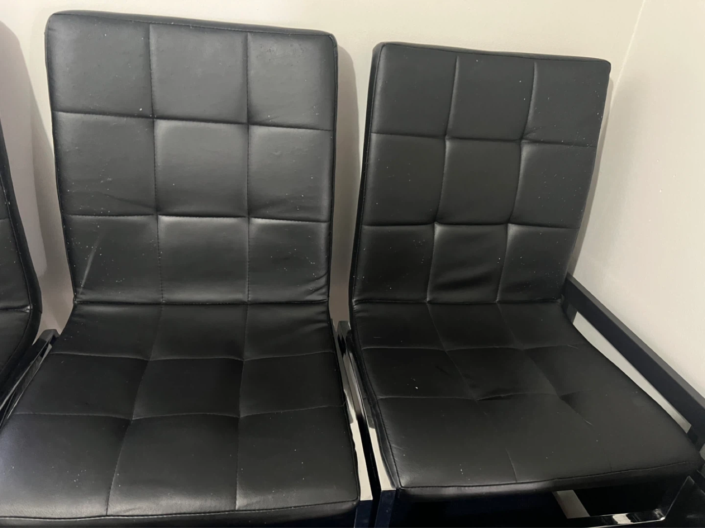 Set of 4 Black Faux Leather Dining Chairs with Dinner Table - photo 4