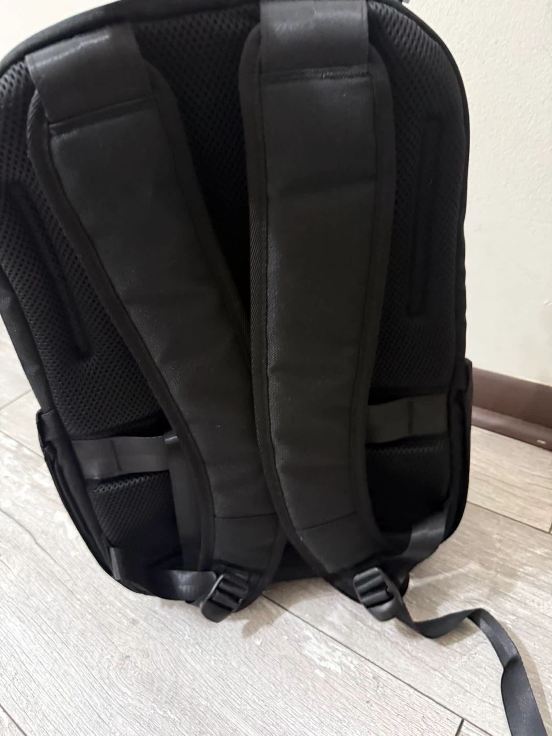 Targus 15.6" Cypress Hero Backpack with EcoSmart (Black) - photo 3
