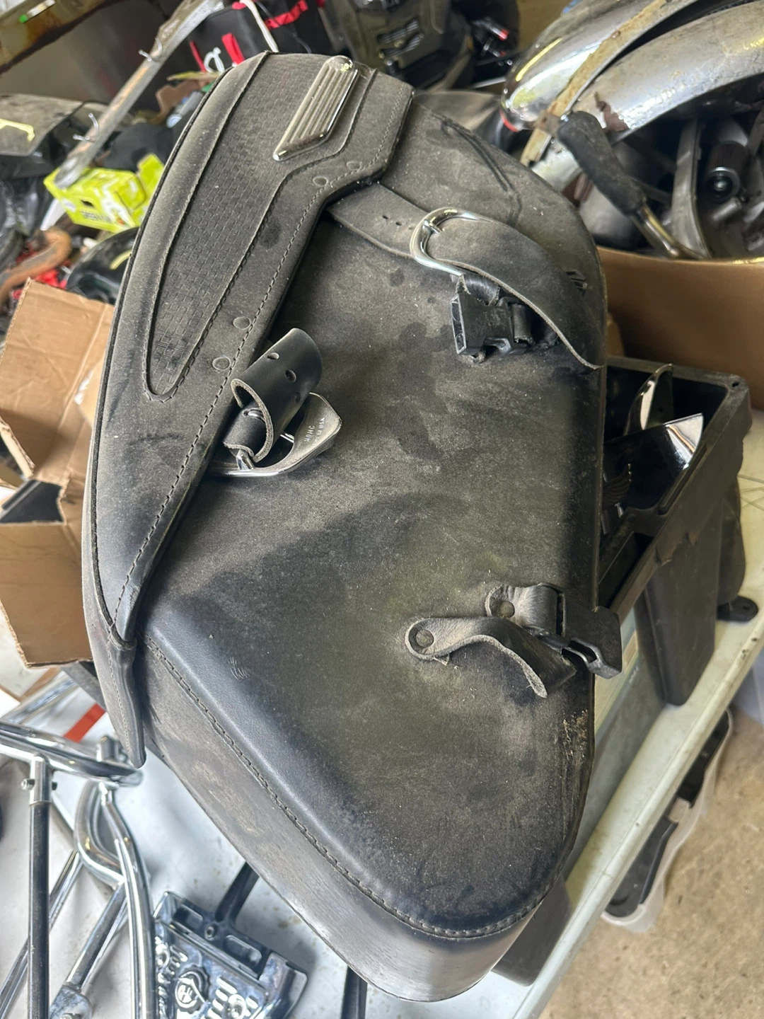 Miscellaneous Harley Davidson motorcycle parts - photo 2