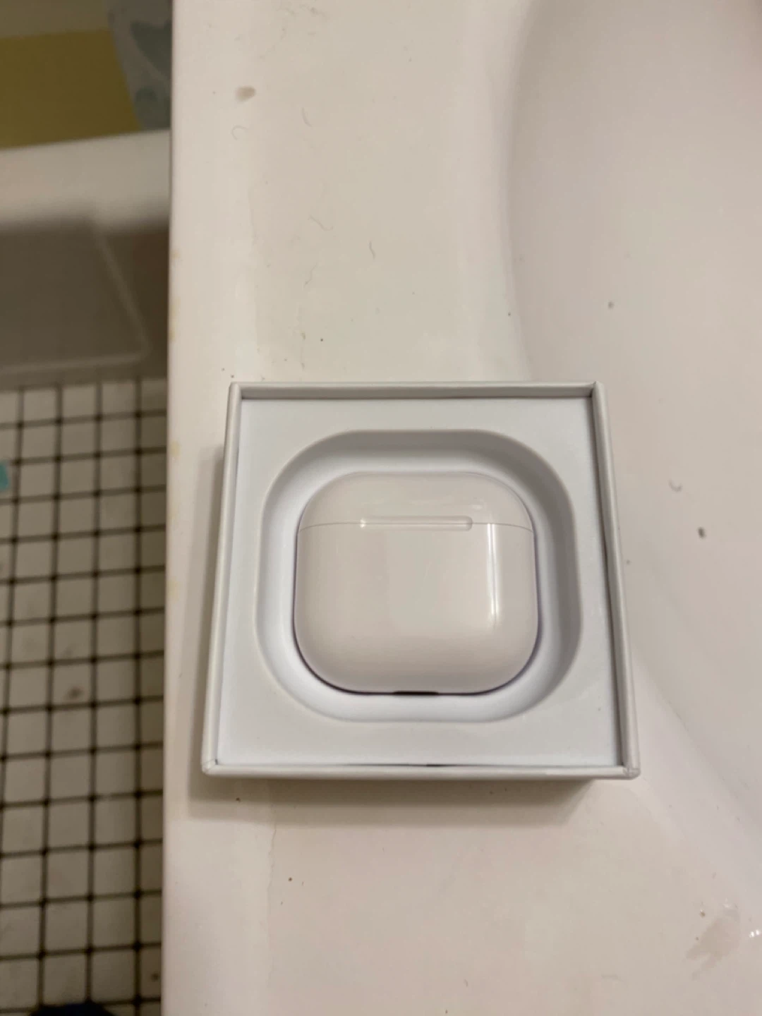 Apple AirPods 4 with Active Noise Cancellation