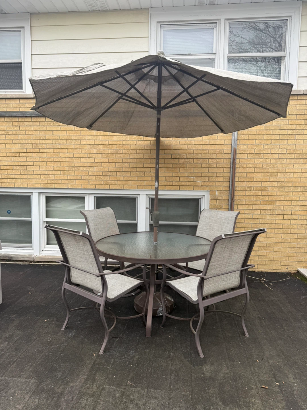 Round Glass Top Patio Dining Set with Umbrella - photo 2