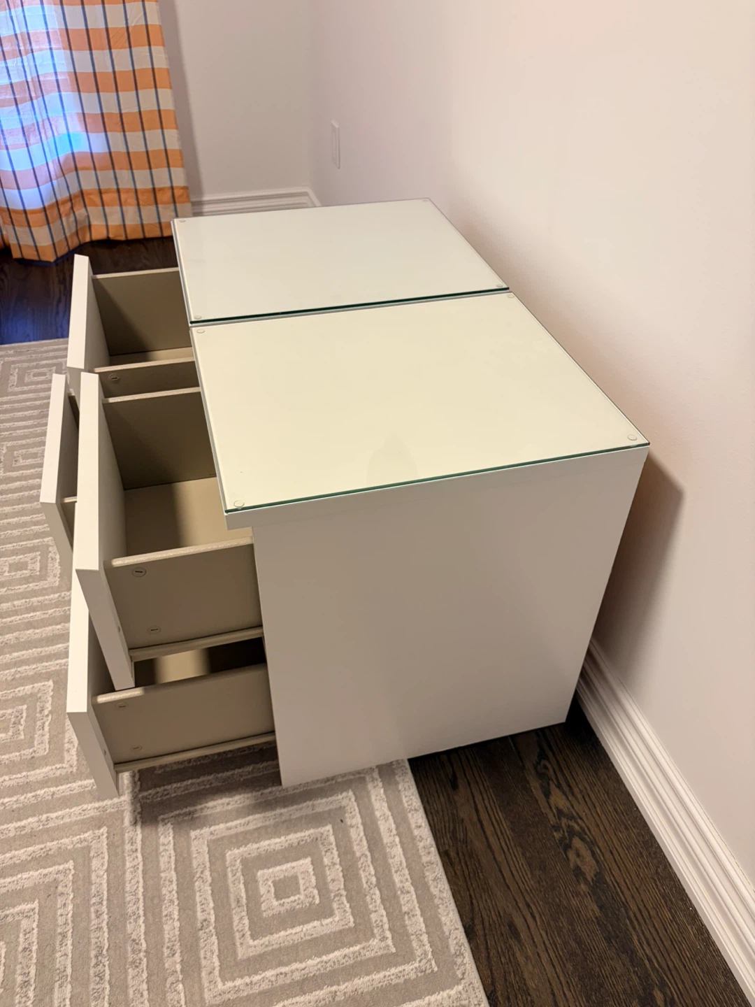 IKEA MALM 2-Drawer Chest with Glass Top - photo 3