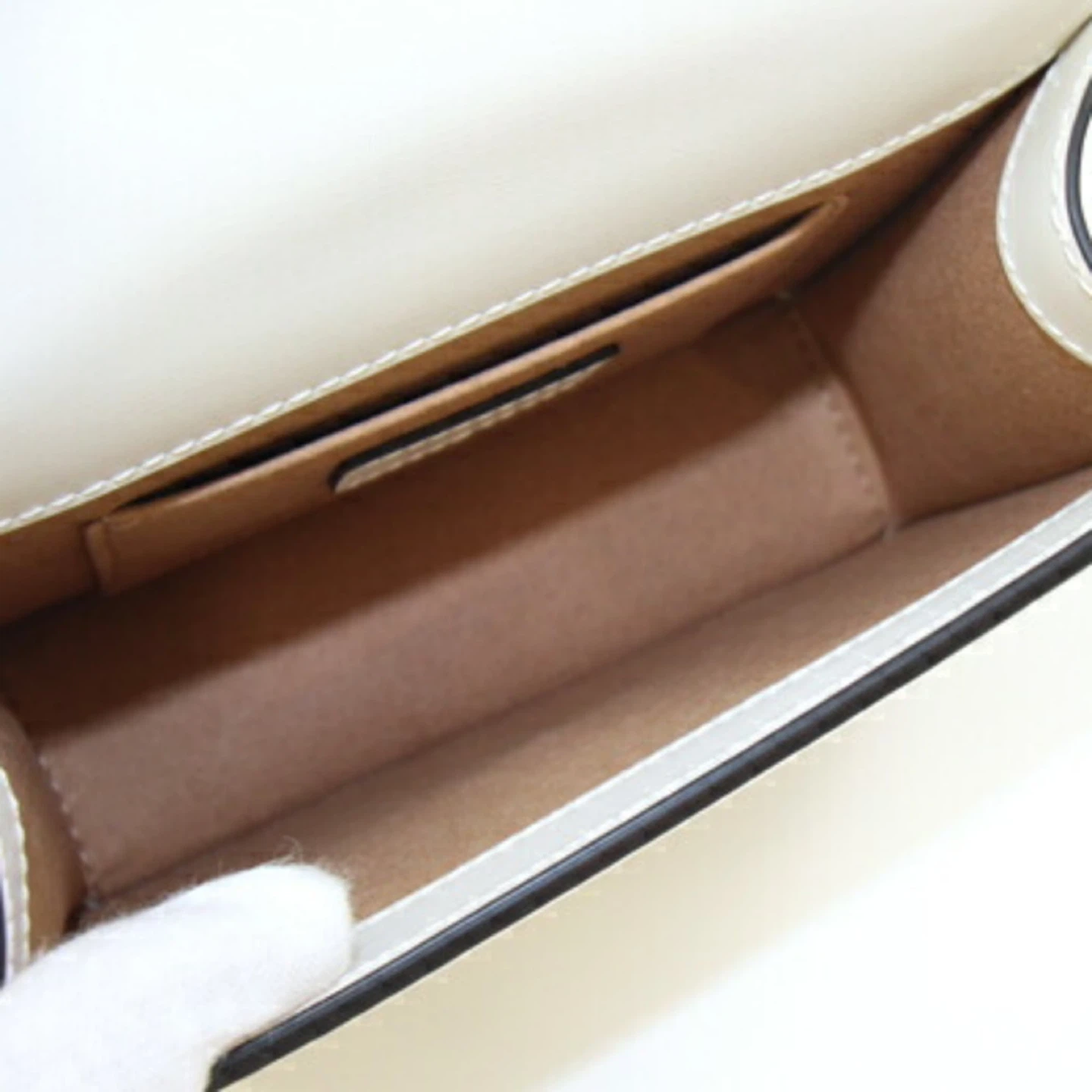 Jimmy Choo Cream Leather Pearl Chain Crossbody Bag - photo 4