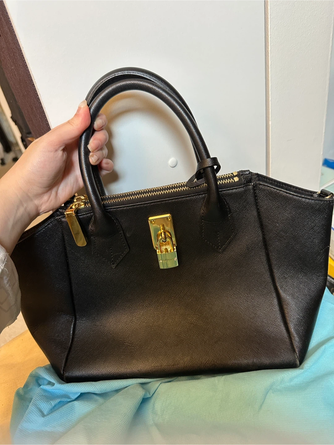 Samantha Thavasa Black Leather Satchel Handbag