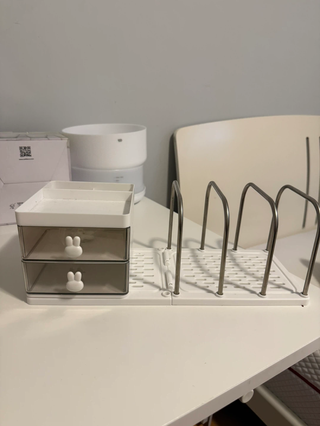White Desktop Organizer with 2 Drawers