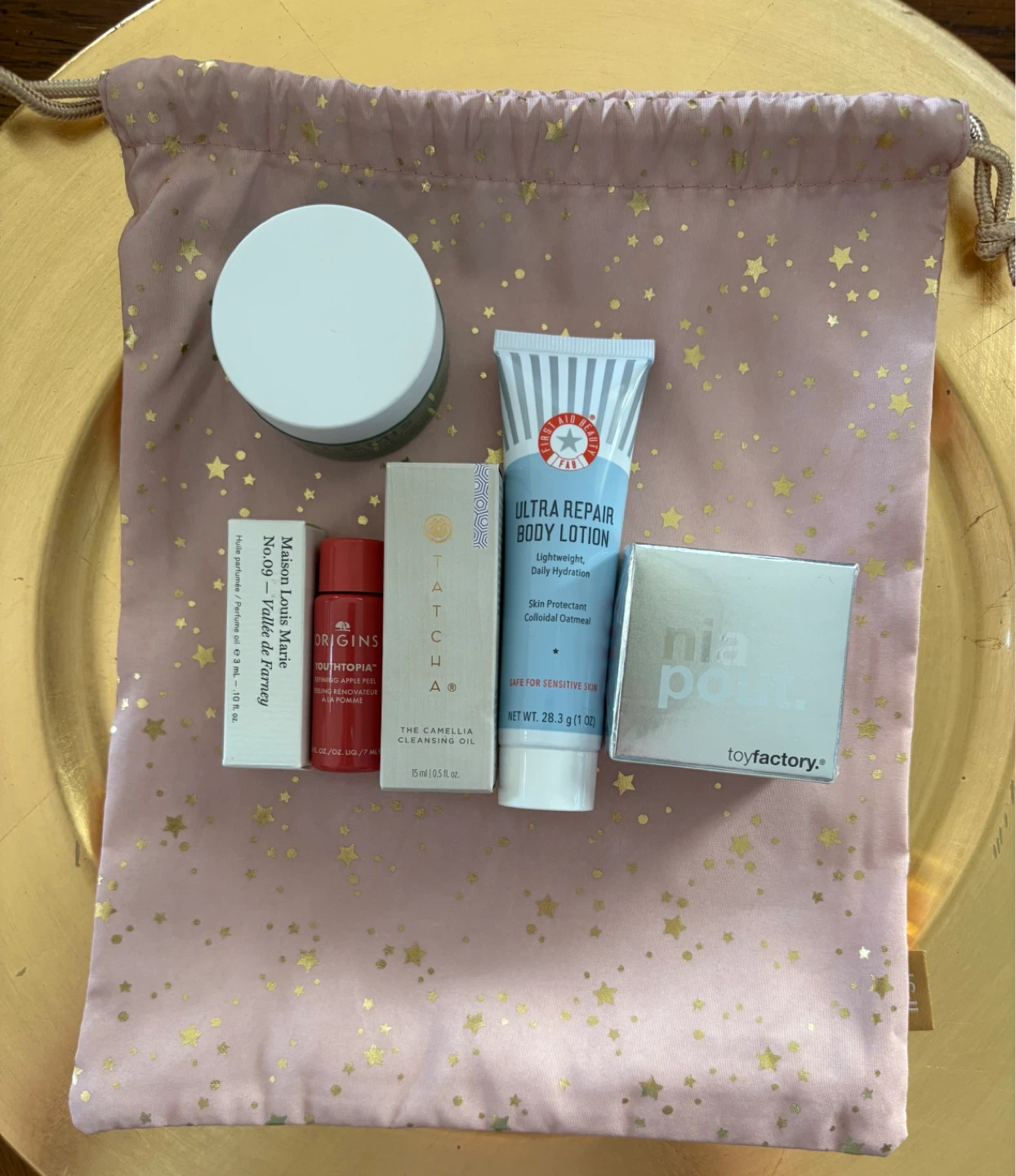 ✨✨ Seven piece skin care bundle