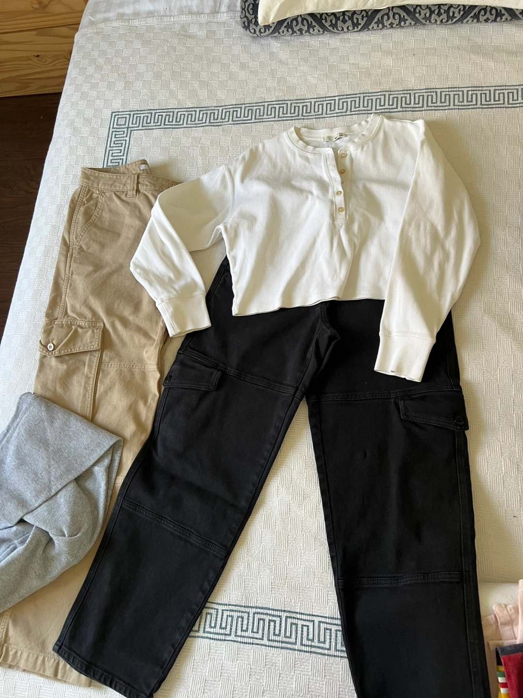 Pants and tops - photo 2