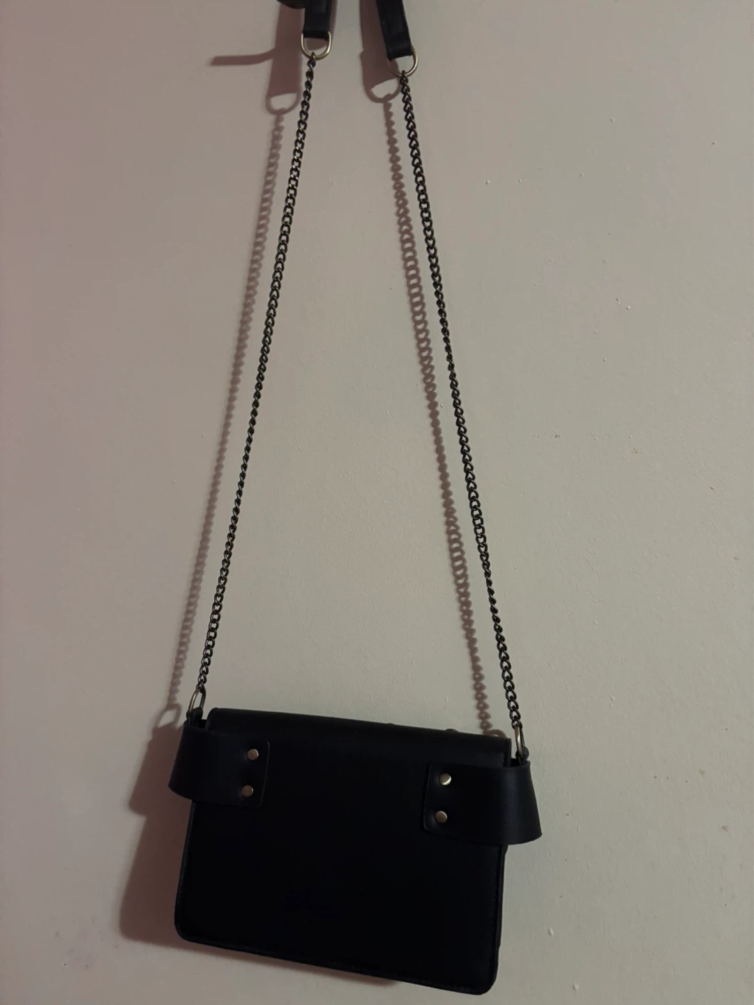 Black crossbody bag with bee embellishment - photo 2