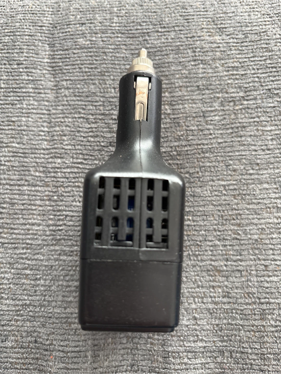 Motomaster Eliminator 75W Mobile Power Inverter - photo 2