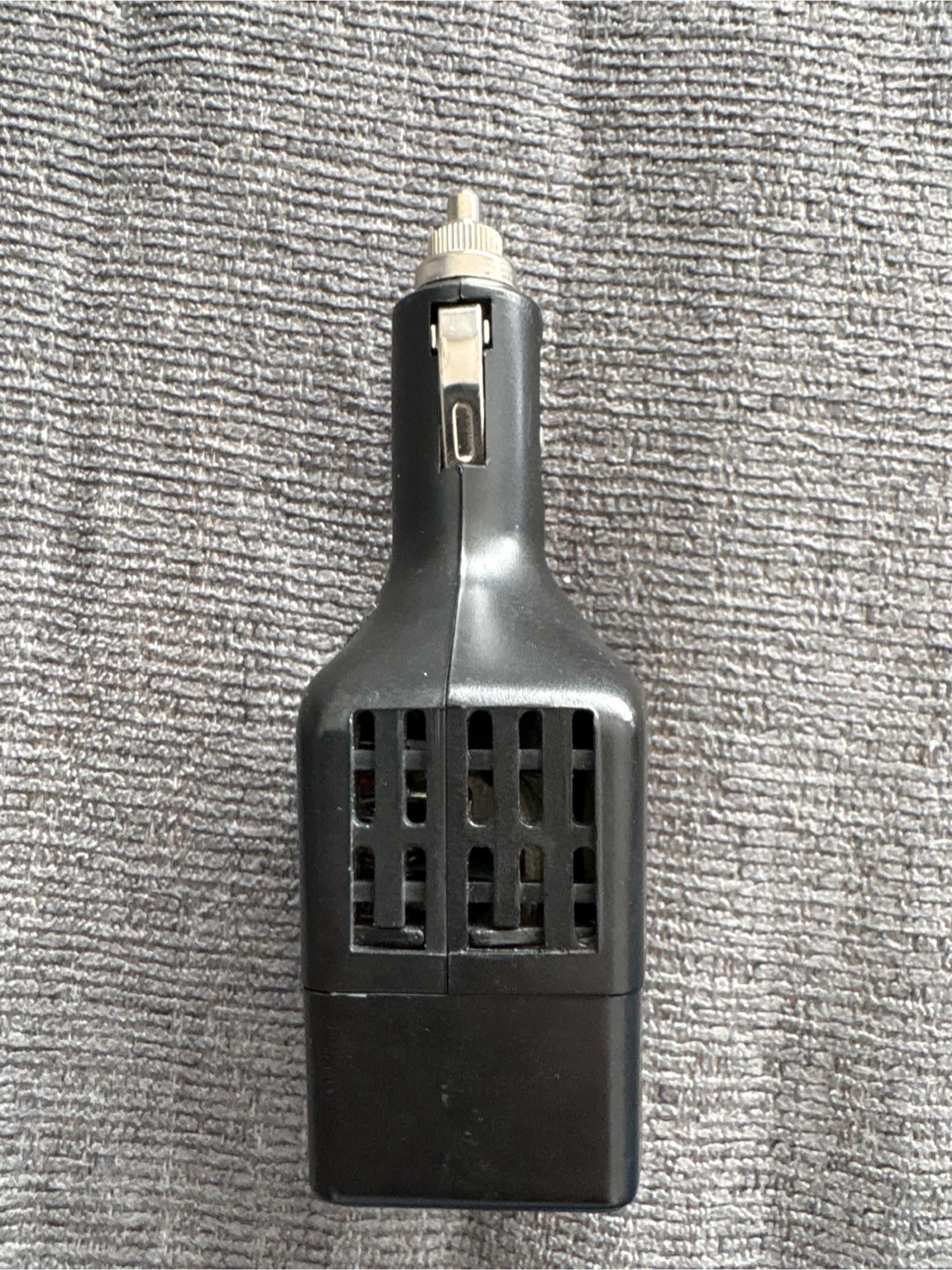 Motomaster Eliminator 75W Mobile Power Inverter - photo 4