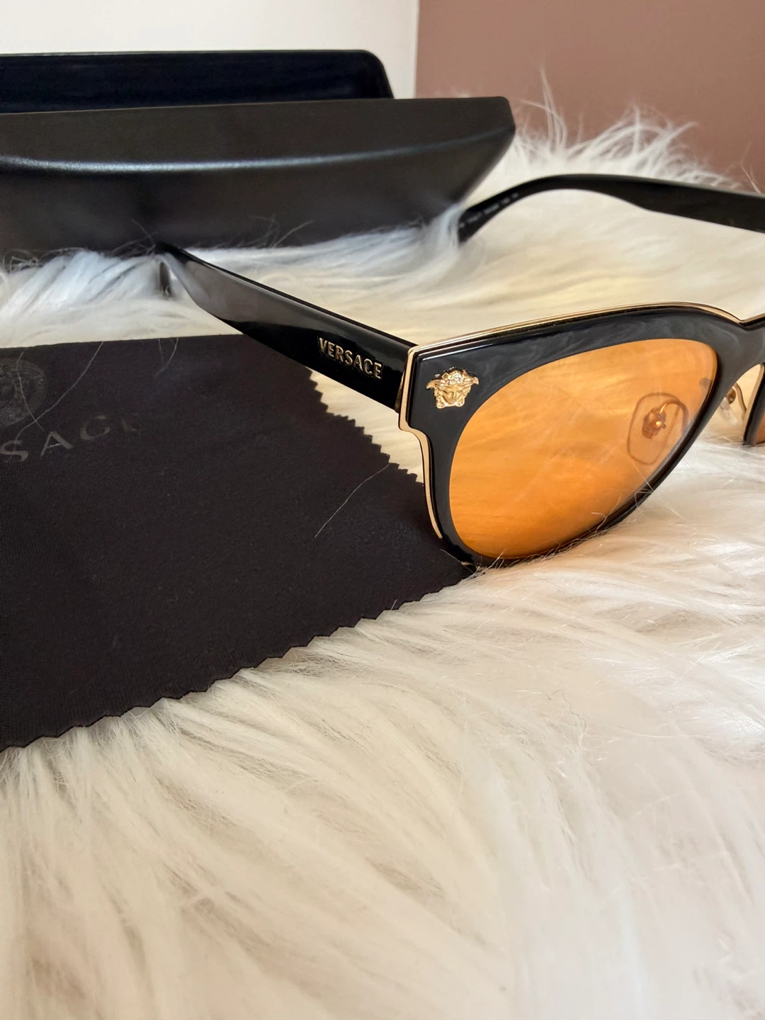 Versace Sunglasses Black & Gold Amber Lens - photo 2