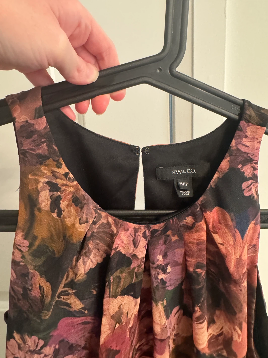 RW&CO. Floral Sleeveless Top - Size XS - photo 3