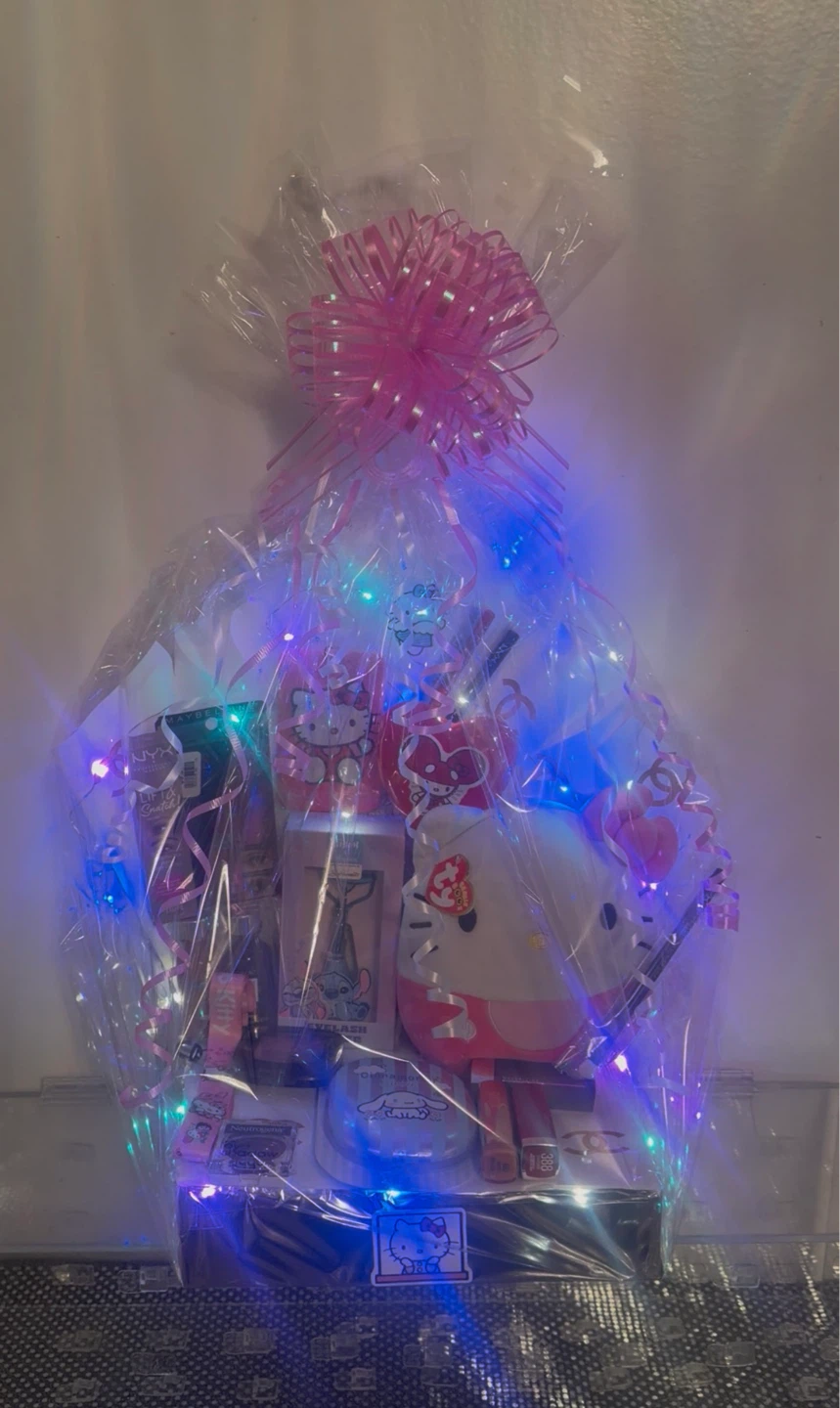 Hello Kitty and Friends Gift Basket