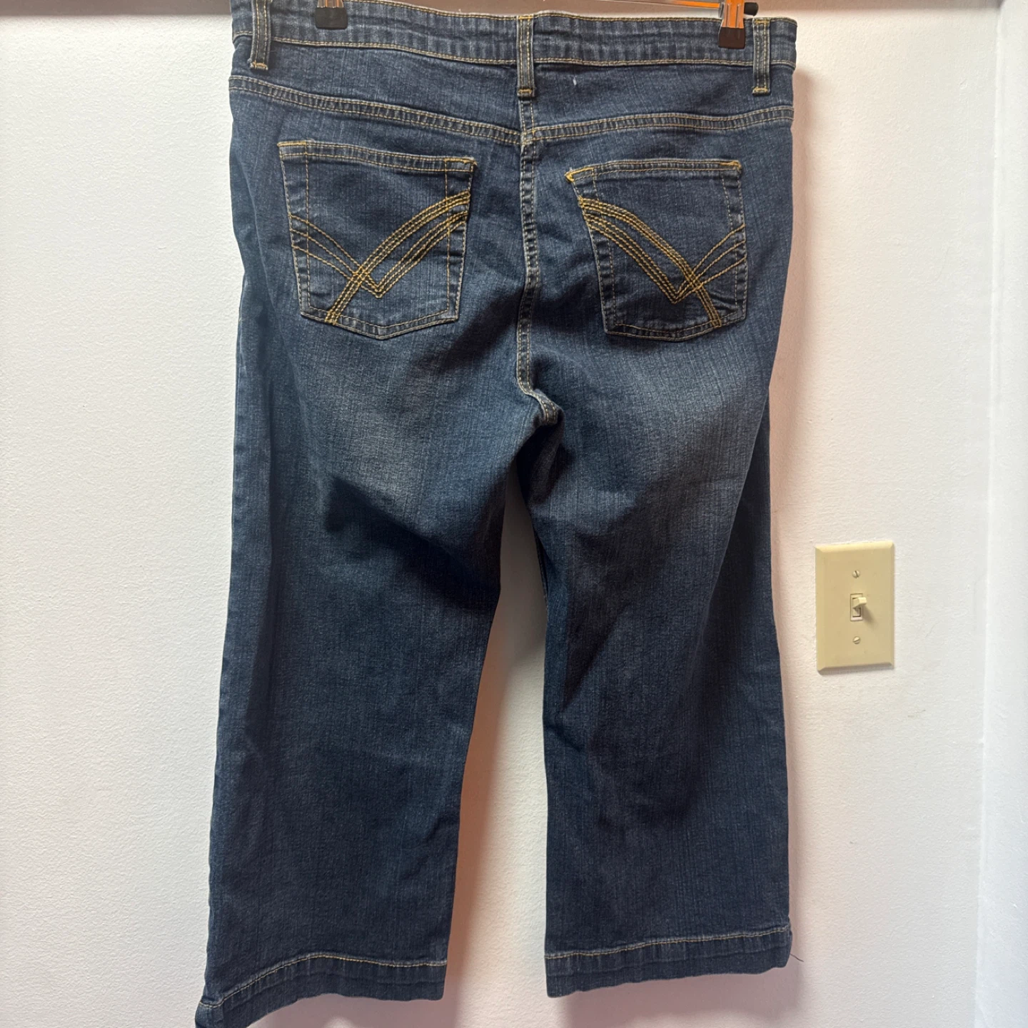 Cropped Denim Capri Jeans Size 14 - photo 3