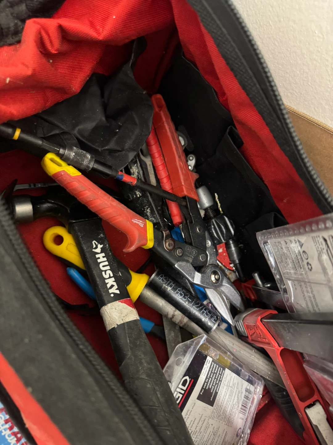 Bunch of plumbing tools Ridgid Tool Bag with Assorted Tools - photo 2