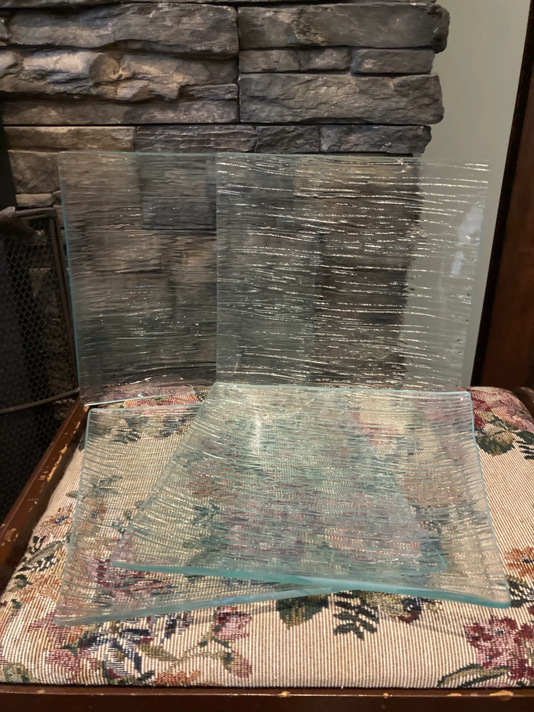 Textured Glass Plates (Set of 12) - photo 2