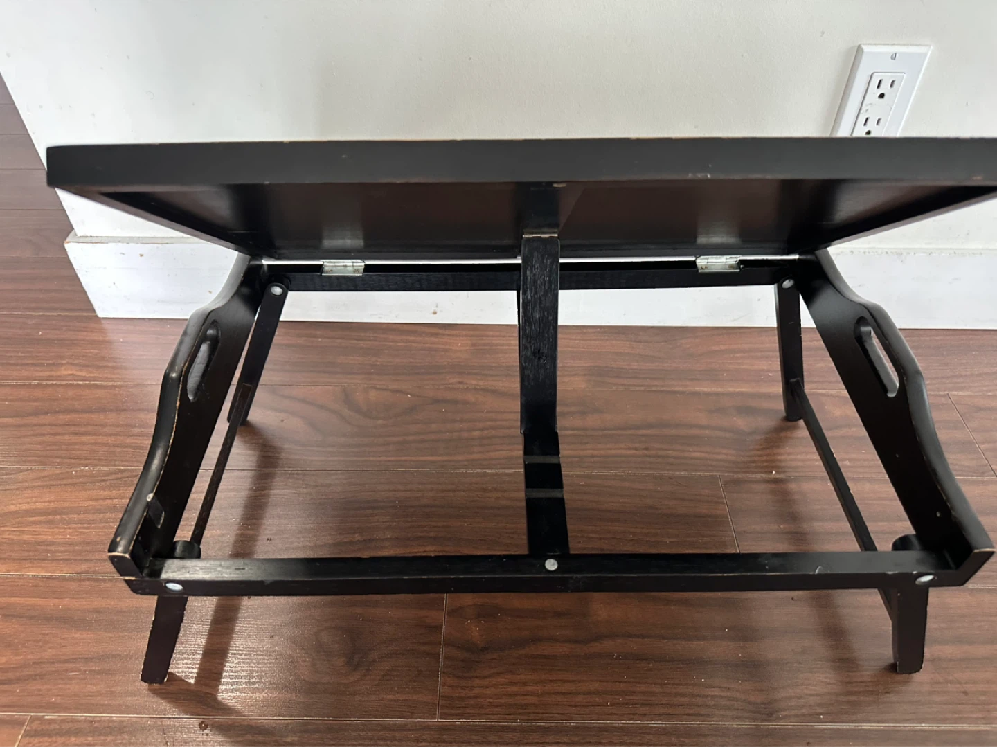 Black wooden tray table - photo 2