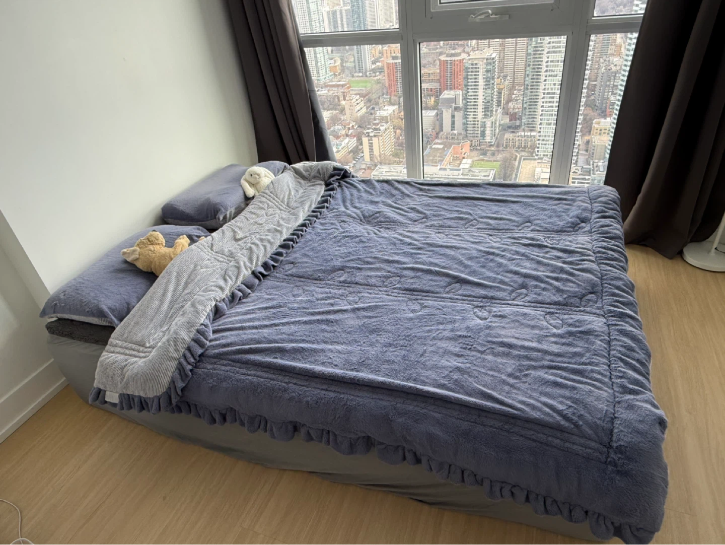 Korean premium bedding set(D/Q Size) + Winter Pad